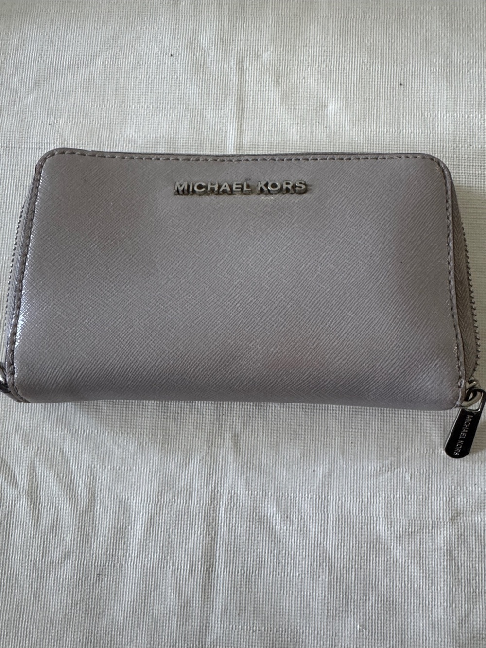 Michael Kors Small Zip Wallet in Light lilac